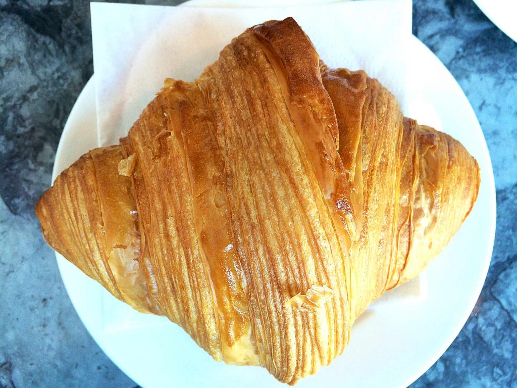 Croissant_BeaucoupBakery1