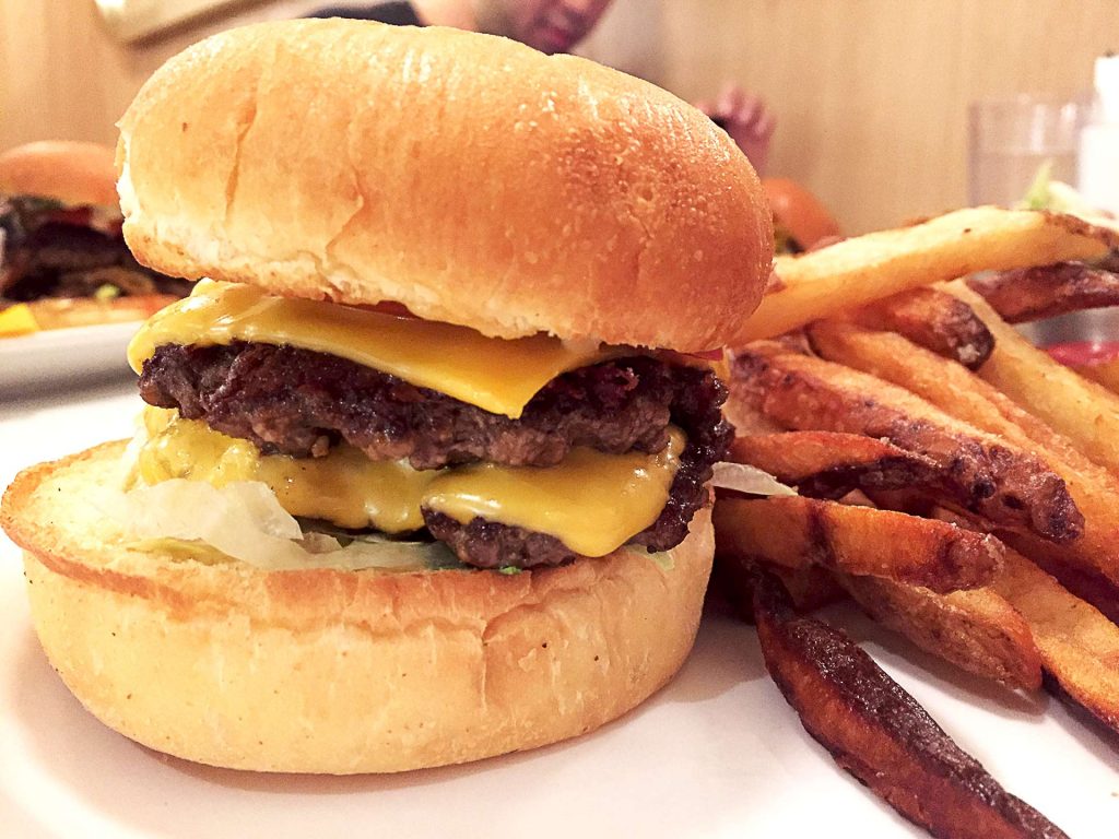 FD burger at Fable Diner | tryhiddengems.com