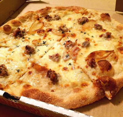 Sausage Fennel Pizza | tryhiddengems.com