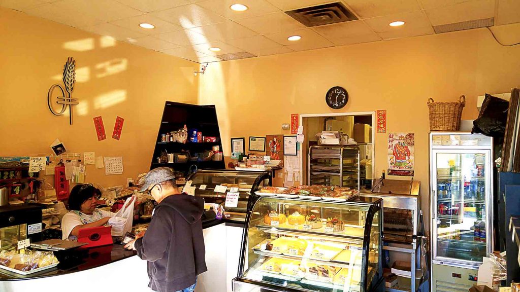 Marui Bakery - Chinese Bread Shop - Vancouver