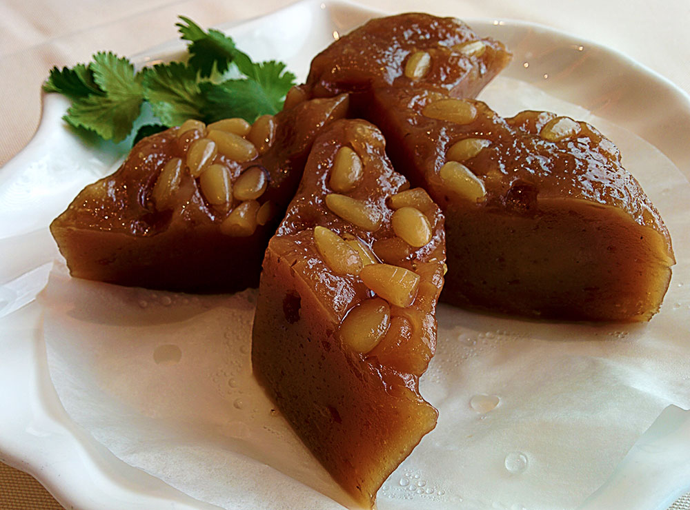 Mashed Dates Cake at Suhang Restaurant | tryhiddengems.com
